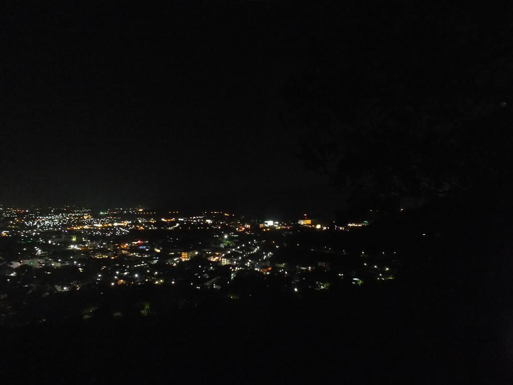 Khao Rang Place Phuket Exteriör bild