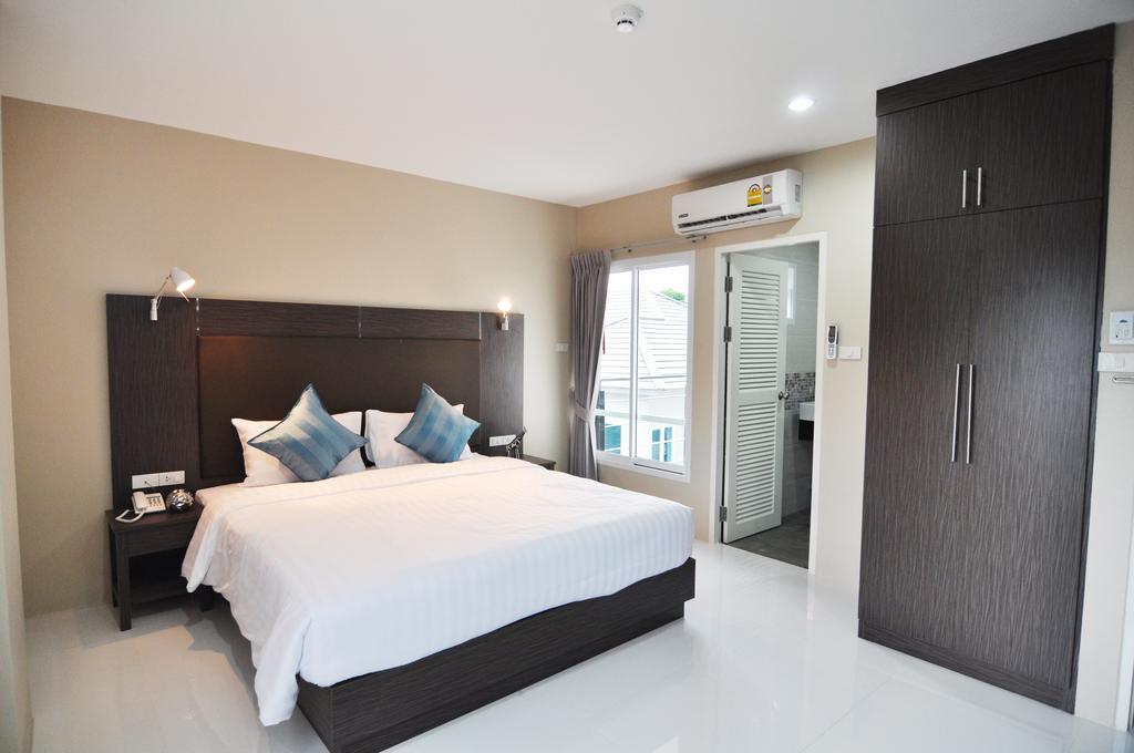 Khao Rang Place Phuket Exteriör bild