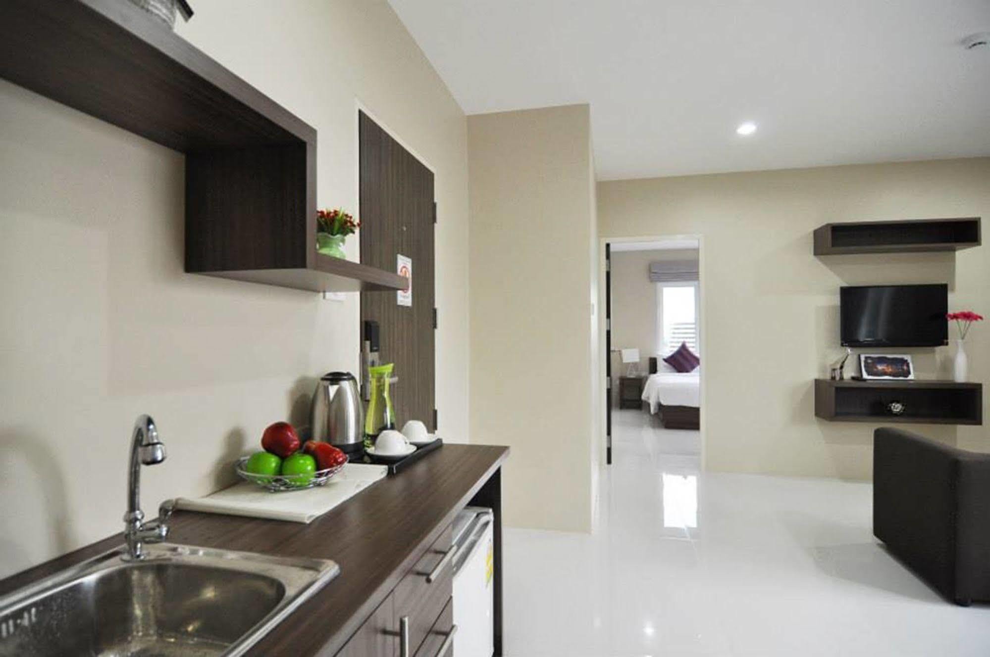Khao Rang Place Phuket Exteriör bild