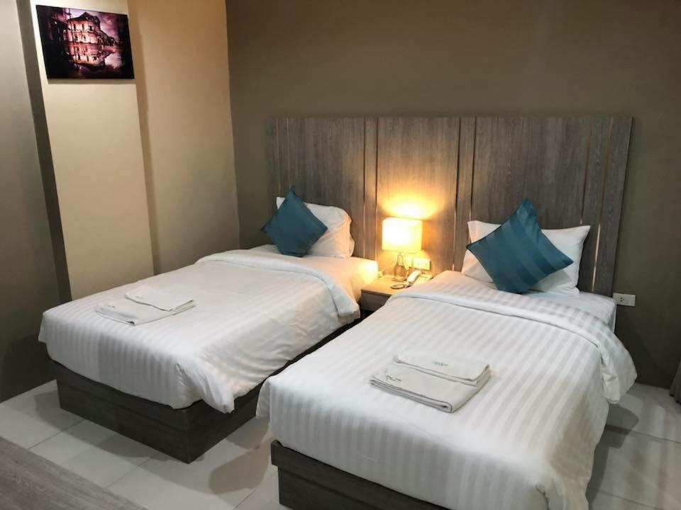 Khao Rang Place Phuket Exteriör bild