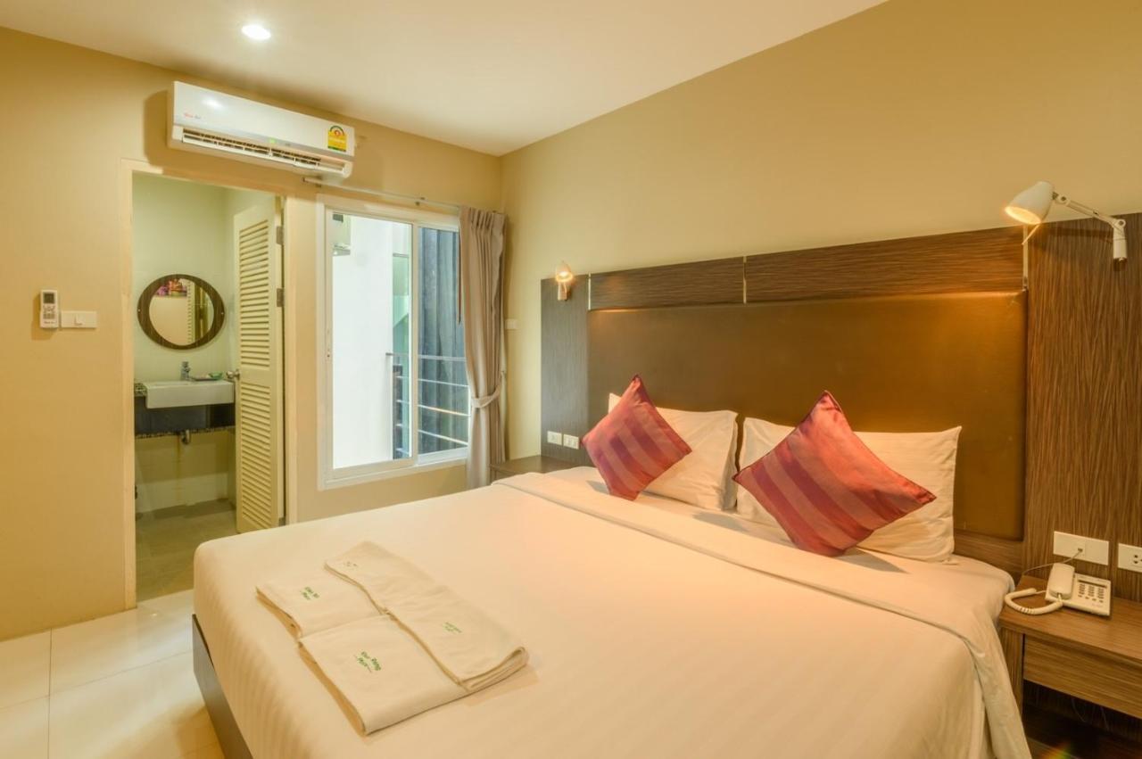 Khao Rang Place Phuket Exteriör bild